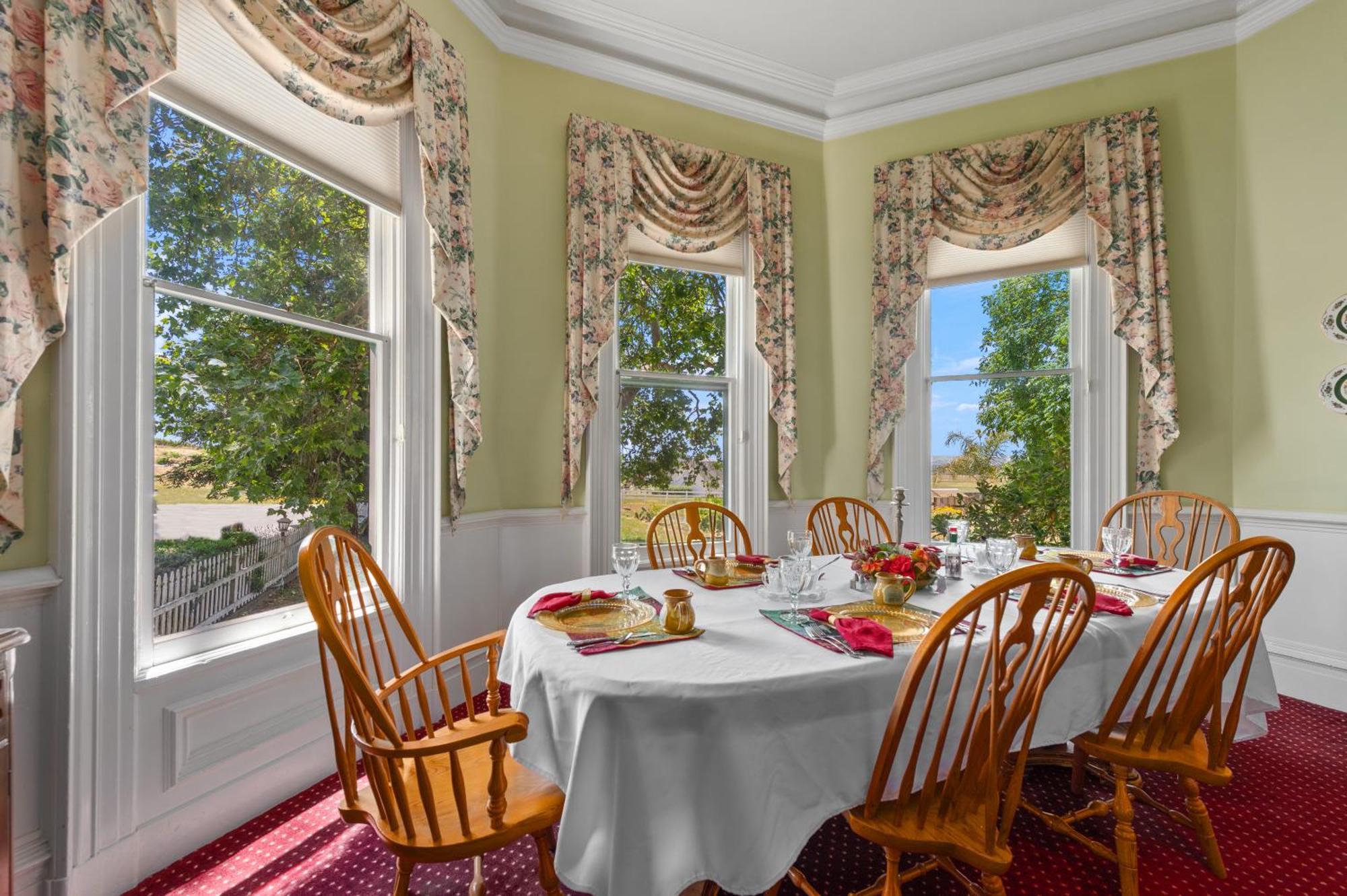 The Gables Wine Country Inn Santa Rosa Bagian luar foto